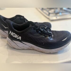Women’s sz.10 Hoka One Clifton - Used